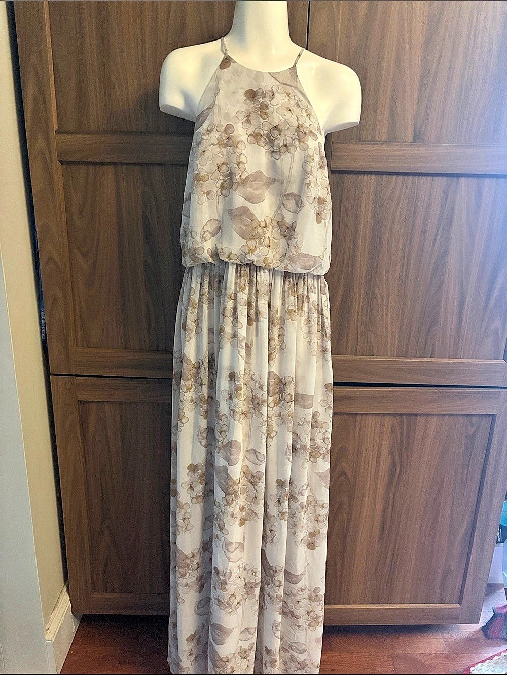 Donna Morgan Floral Halter Maxi Dress Size 4 Like New